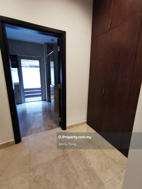 Bungalow House for Sale in Valencia, Sungai Buloh by Jenny Tong - iProperty.com.my