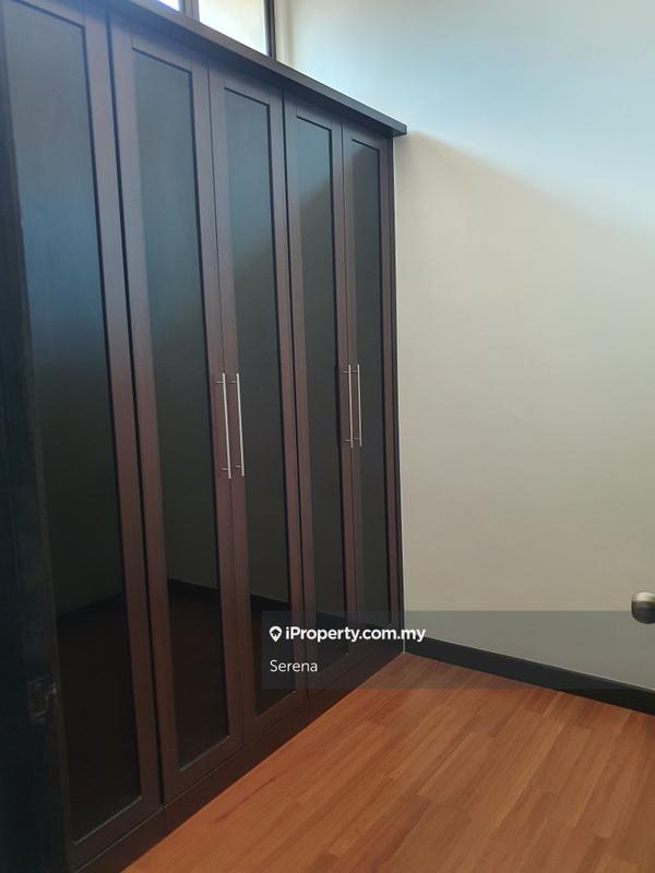 Rumah Berkembar untuk Dijual di Country Heights, Kajang oleh Serena - iProperty.com.my