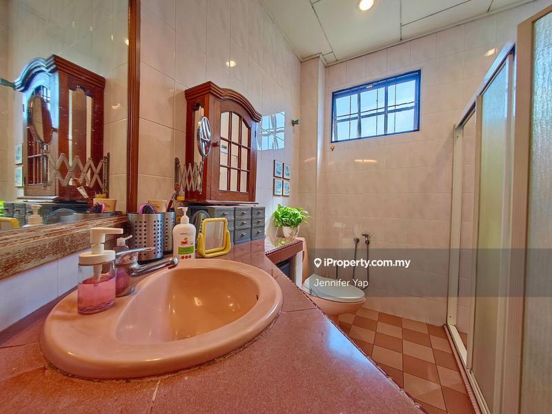 Bungalow House for Sale in Taman Kanagapuram, Petaling Jaya by Jennifer Yap - iProperty.com.my