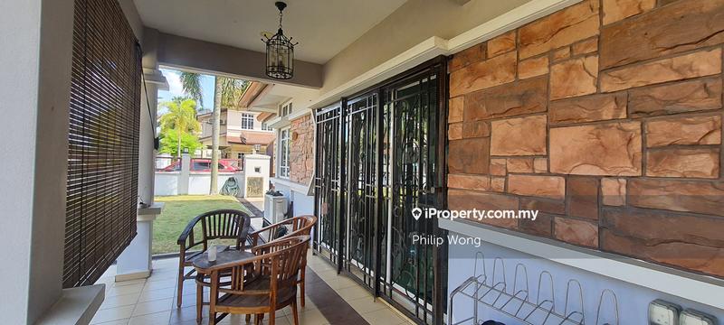 Rumah Berkembar untuk Dijual di Taman Equine, Seri Kembangan oleh Philip Wong - iProperty.com.my