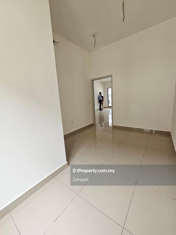 Rumah Berangkai 2 Tingkat untuk Dijual di Elmina East, Intermediate Ilham Residences 2, Shah Alam oleh Zahayati - iProperty.com.my