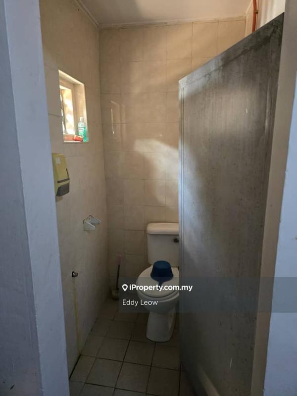 Shop for Sale in Jalan Tukang Emas, Melaka by Eddy Leow - iProperty.com.my