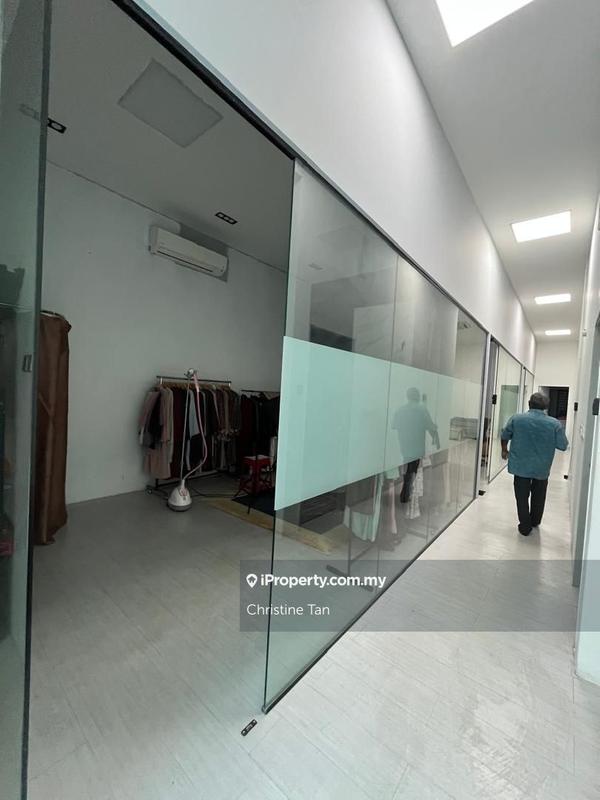 Shop / Office untuk Disewa di Seksyen U5, Shah Alam oleh Christine Tan - iProperty.com.my