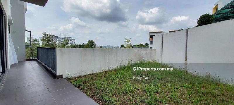 Rumah Berkembar untuk Dijual di Bandar Sungai Long, Selangor oleh Kelly Yan Kai Lit - iProperty.com.my