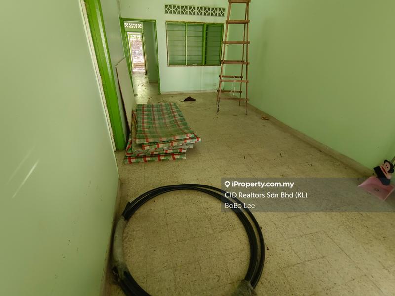Rumah Berangkai 1 Tingkat untuk Dijual di Taman Overseas Union (Taman Oug), Jalan Klang Lama (Old Klang Road) oleh BoBo Lee - iProperty.com.my