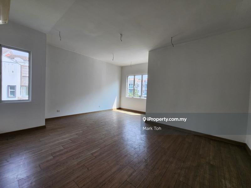 2.5-storey Terraced House for Sale in USJ Heights, Subang Jaya by Mark Toh - iProperty.com.my