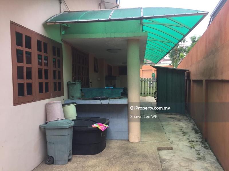 Bungalow House for Sale in Jalan Utara, New Town, Sect 12, Sect 11, Sect 5, Petaling Jaya by Shawn Lee WK - iProperty.com.my