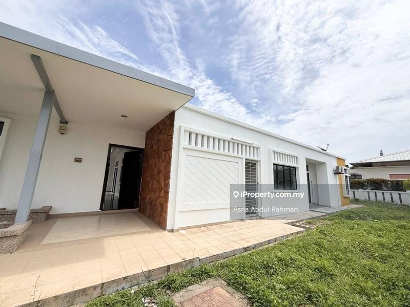 Bungalow House for Sale in Bandar Baru Enstek, Bandar Enstek by Asna Abdul Rahman - iProperty.com.my