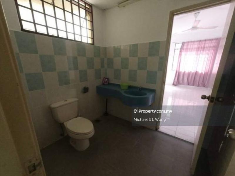 Kondominium untuk Dijual di Platinum Hill PV 5 oleh Michael S L Wong - iProperty.com.my