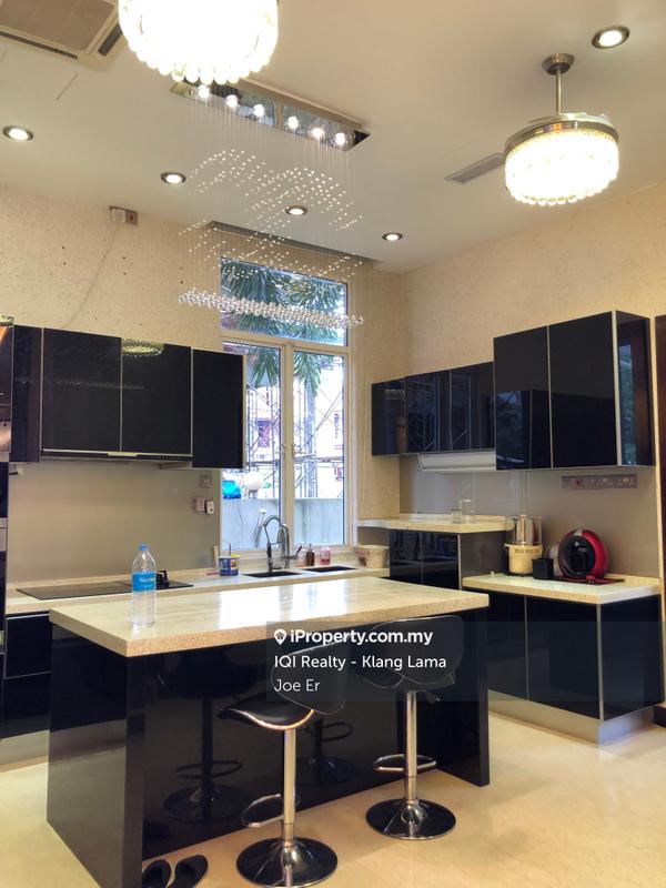 Bungalow House for Sale in Subang Heights, Subang Jaya by Joe ER - iProperty.com.my