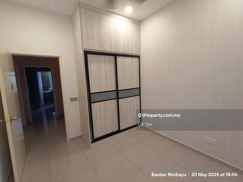 Rumah Teres untuk Dijual di qi6mk, Telok Panglima Garang oleh UK Tan - iProperty.com.my