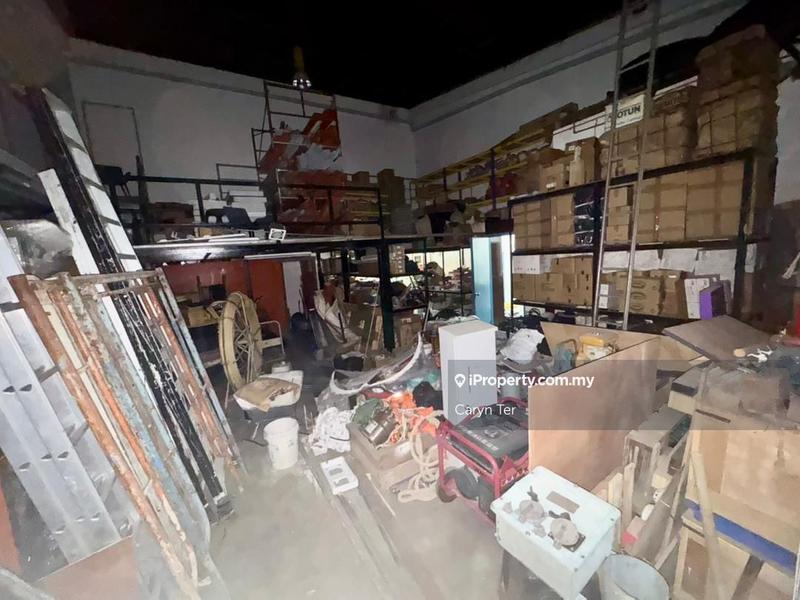 For Rent - Permas 9 @ 1.5 Storey Terrace Factory