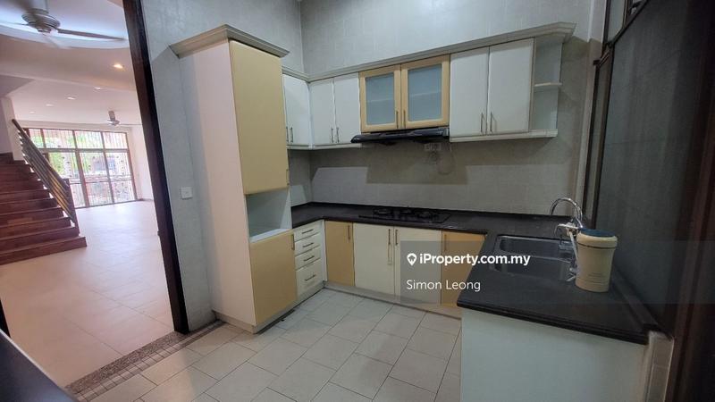 Rumah Berangkai 2 Tingkat untuk Dijual di Bukit Jelutong, Shah Alam oleh Simon Leong - iProperty.com.my