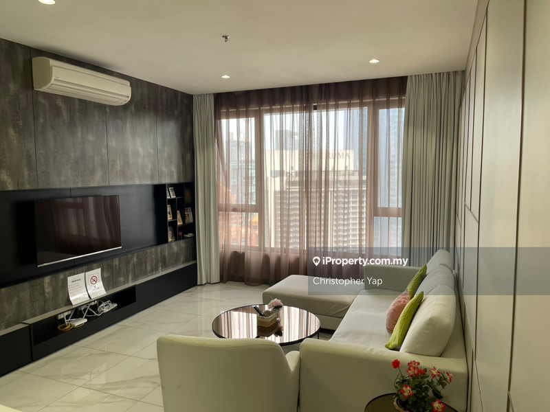 For Sale - 8 Kia Peng