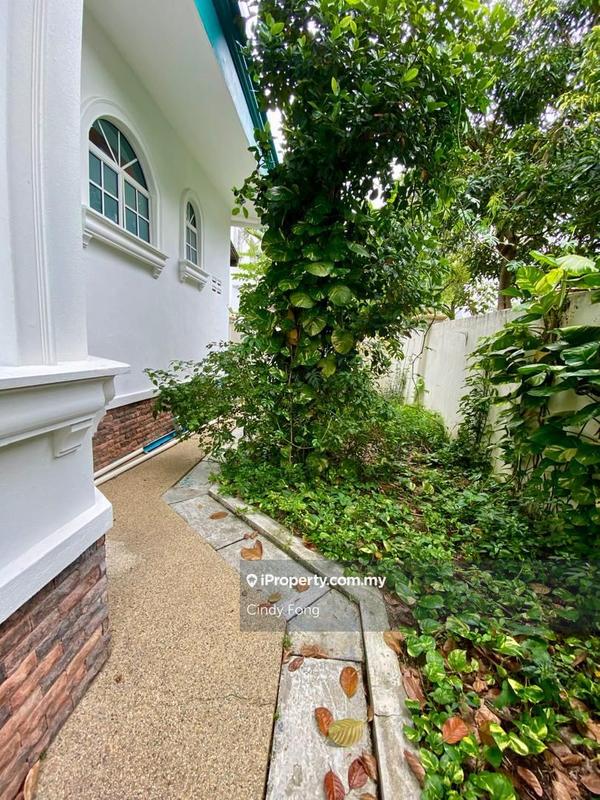 Bungalow House for Sale in SS7, Petaling Jaya by Cindy Fong - iProperty.com.my