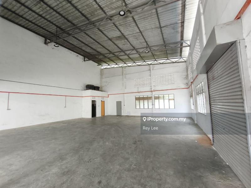 For Rent - Semi-D Factory, Perindustrian Desa Plentong