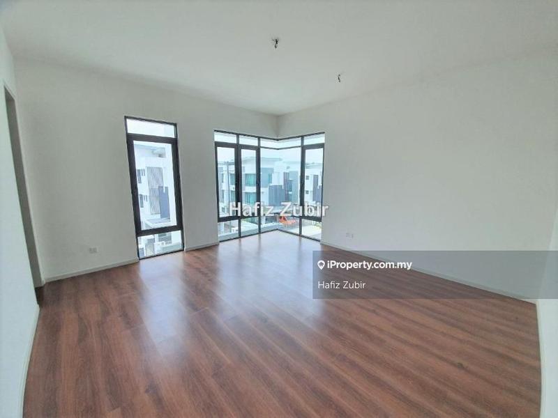 Semi-Detached House for Sale in Kajang, Selangor by Hafiz Zubir - iProperty.com.my