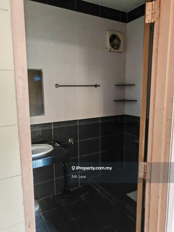 2-storey Terraced House for Sale in gdr30, Seri Kembangan by NK Lew - iProperty.com.my