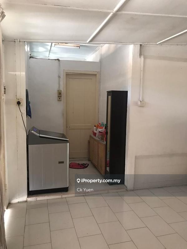 Bungalow House for Sale in Taman Victoria, Ipoh by Ck Yuen - iProperty.com.my