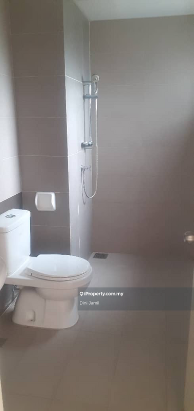 Kediaman Servis untuk Disewa di Suria Residence oleh Dini Jamil - iProperty.com.my