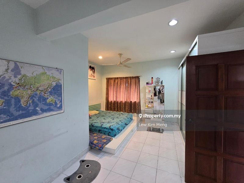 Bungalow House for Sale in Taman Kepong, Kepong by Lew Kim Meng - iProperty.com.my