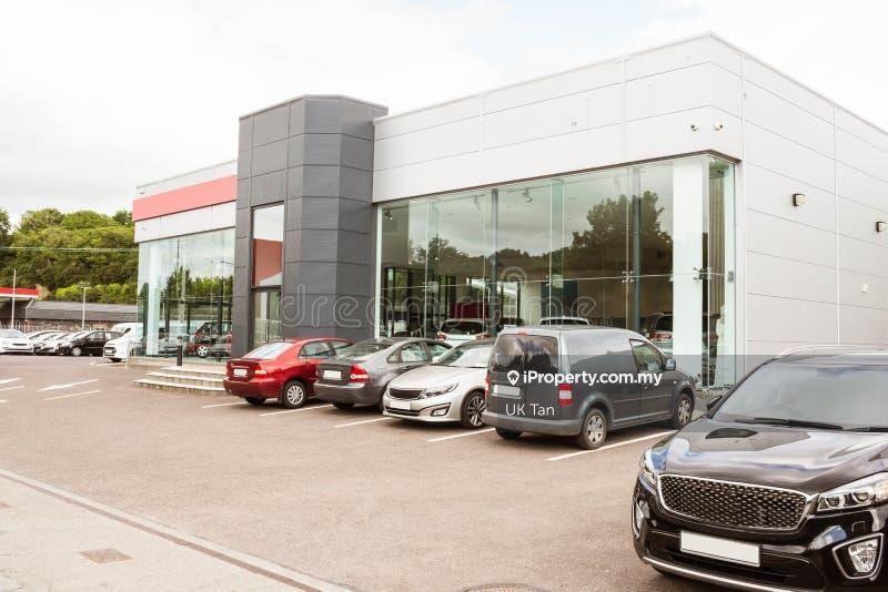 For Sale - 2 Sty Commercial Bungalow of Car Showroom Commercial Lot for Rent/ Sell