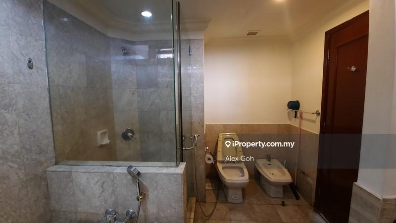 Residensi Servis untuk Dijual di Berjaya Times Square oleh Alex Goh - iProperty.com.my