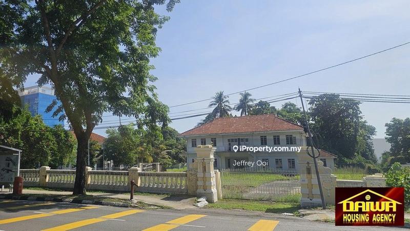 For Sale - Georgetown Northam Road Bungalow with Big Compound