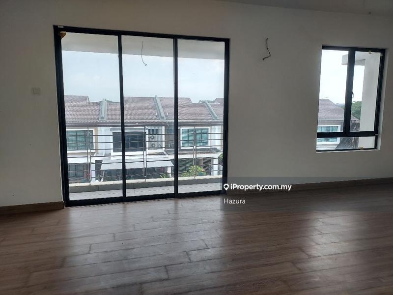 Rumah Teres 2.5-Tingkat untuk Dijual di Bandar Metro Puchong, Puchong oleh Hazura - iProperty.com.my