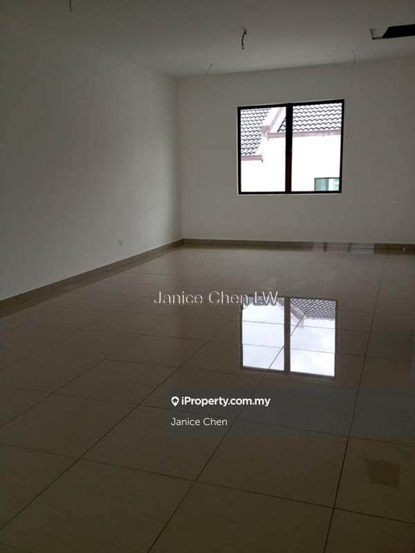 Rumah Berangkai 3 Tingkat untuk Disewa di Kinrara Residence, Puchong oleh Janice Chen - iProperty.com.my