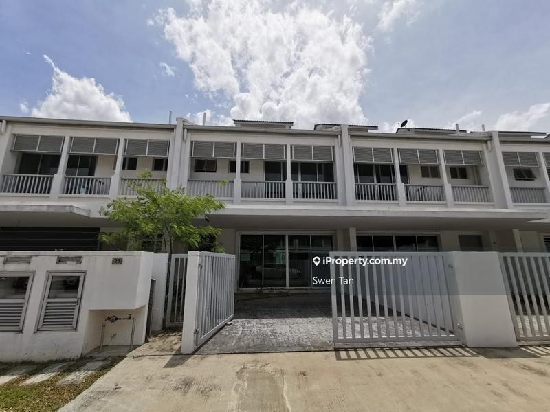 Terraced House for Sale in qi6mk, Telok Panglima Garang by Swen Tan - iProperty.com.my