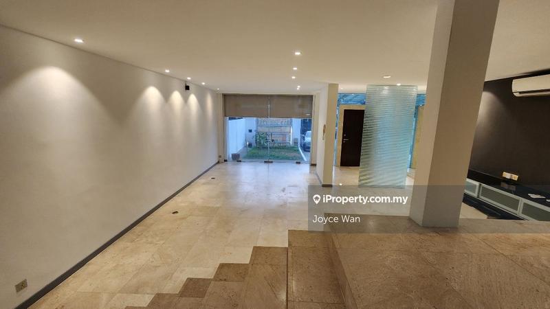 Rumah Berangkai 2 Tingkat untuk Dijual di nu4n6, Damansara Heights oleh Joyce Wan - iProperty.com.my