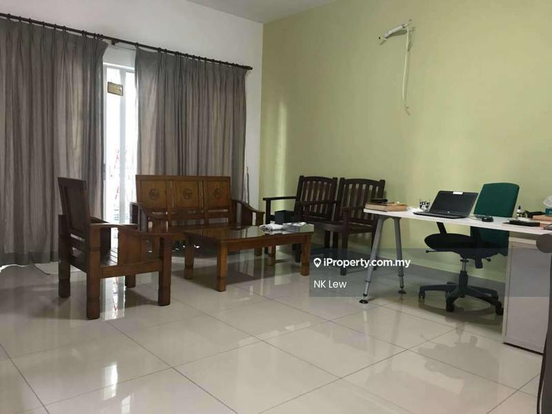 Condominium for Sale in Bayan Villa, Seri Kembangan by NK Lew - Living Room - iProperty.com.my