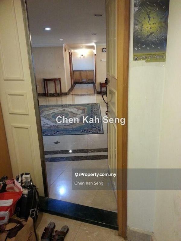 Kediaman Servis untuk Dijual di Fahrenheit 88 (KL Plaza Suites) oleh Chen Kah Seng - iProperty.com.my