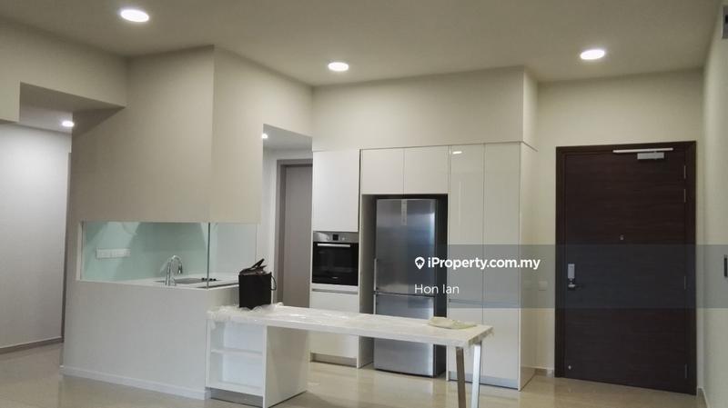 Service Residence for Sale in Twin Arkz by Hon Ian - iProperty.com.my