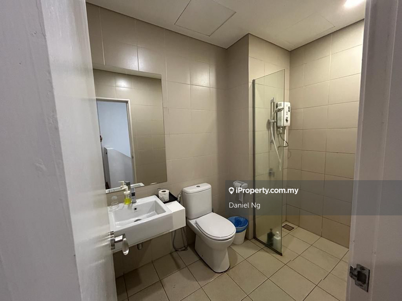 Kediaman Servis untuk Dijual di i-SOHO @ i-City oleh Daniel Ng - iProperty.com.my