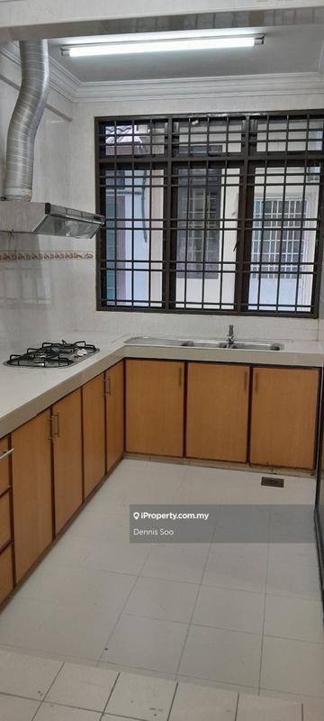 Rumah Berangkai 2.5 Tingkat untuk Dijual di Bandar Utama 10, Bandar Utama oleh Dennis Soo - iProperty.com.my