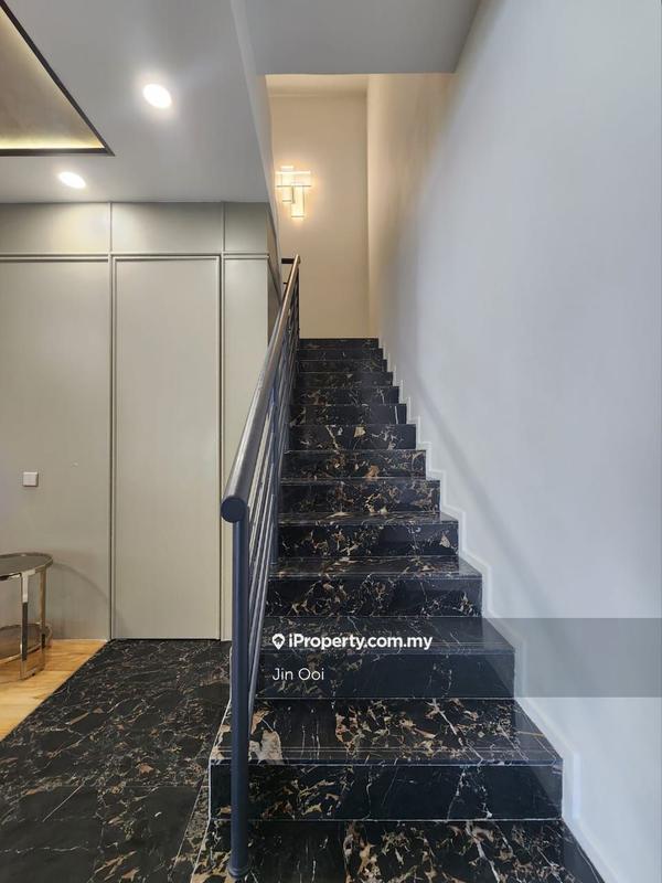 Residensi Servis untuk Dijual di Arcoris Residences oleh Jin Ooi - iProperty.com.my