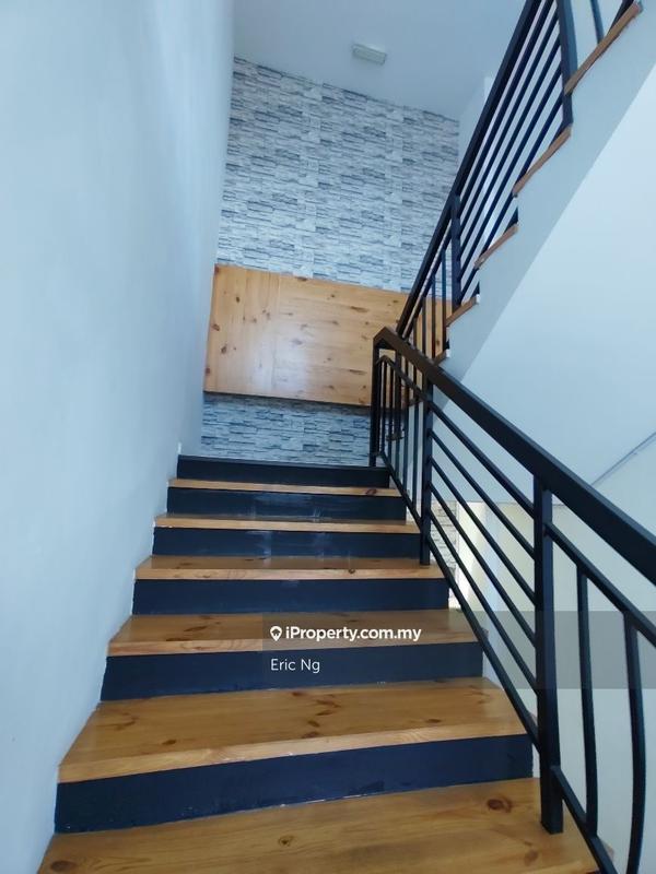 Semi-D Factory for Sale in Taman Perindustrian Taming Jaya, Balakong by Eric Ng - iProperty.com.my