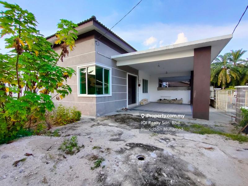Semi-Detached House for Sale in Taman Sri Bahagia, Teluk Intan by Muinuddin Muhamad - iProperty.com.my