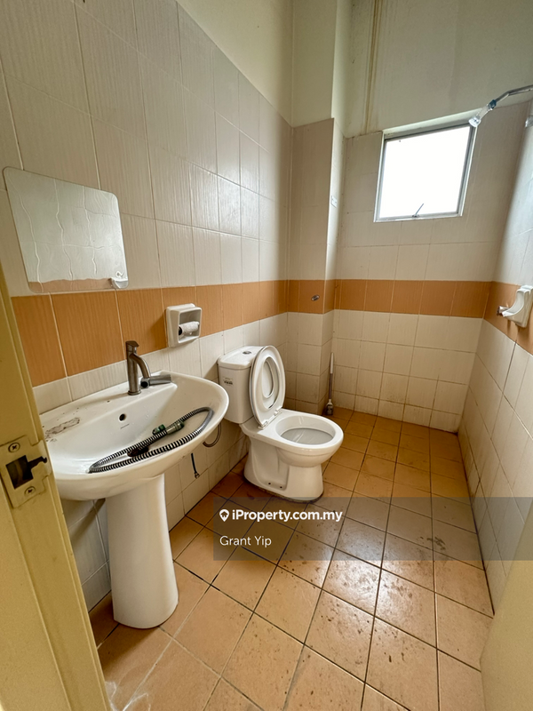 Rumah Berkembar untuk Dijual di Taman Puncak Jalil, Seri Kembangan oleh Grant Yip - iProperty.com.my