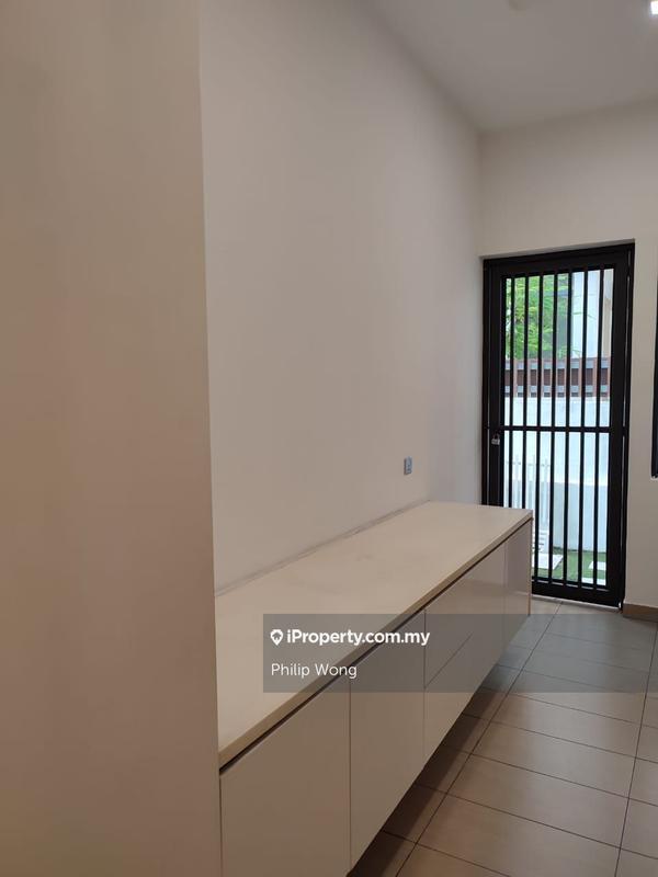 Rumah Berkembar untuk Disewa di Taman Equine, Seri Kembangan oleh Philip Wong - iProperty.com.my