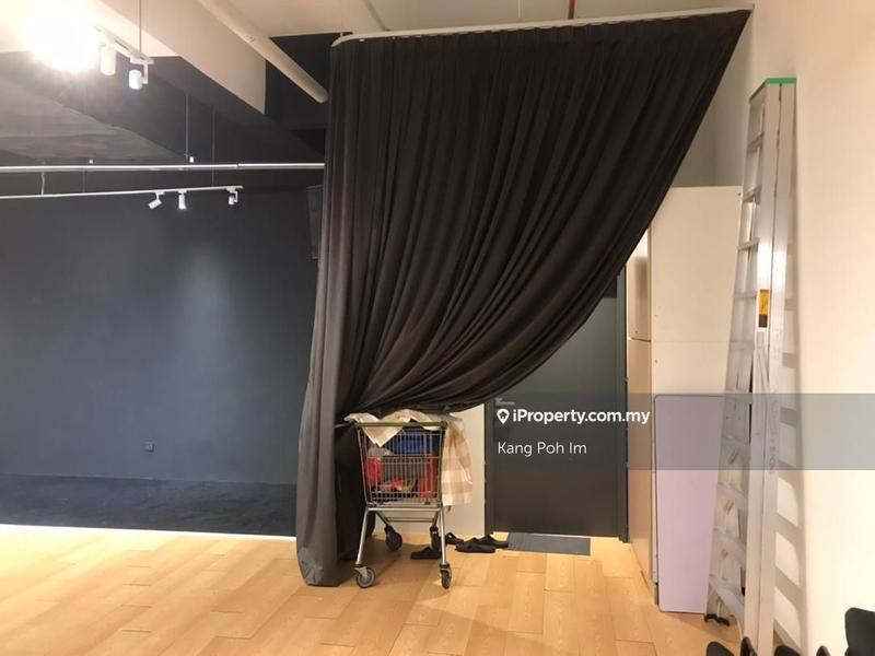 For Rent - Plaza Arkadia