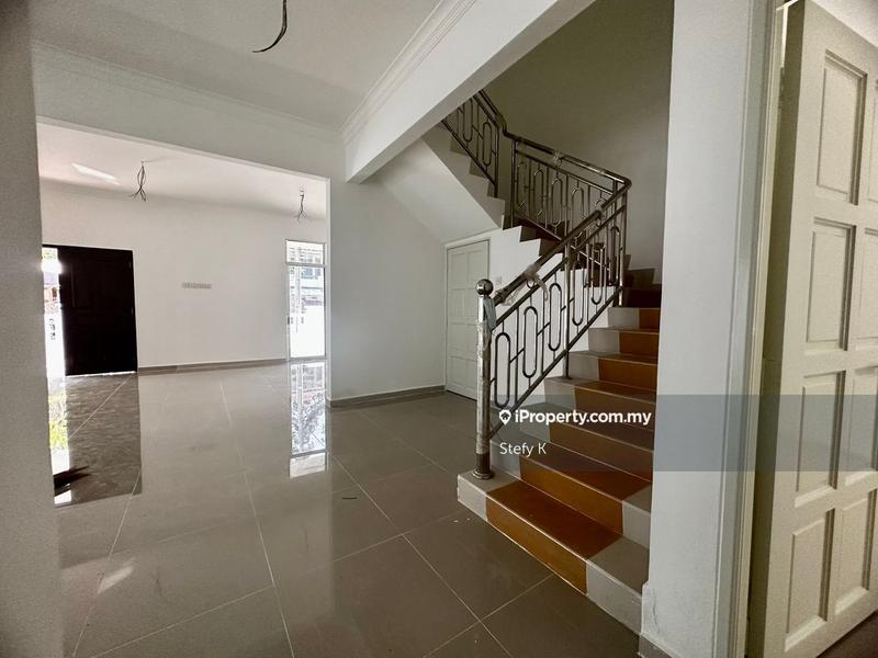 Semi-Detached House for Sale in Teluk Kumbar, Penang by Stefy K - iProperty.com.my