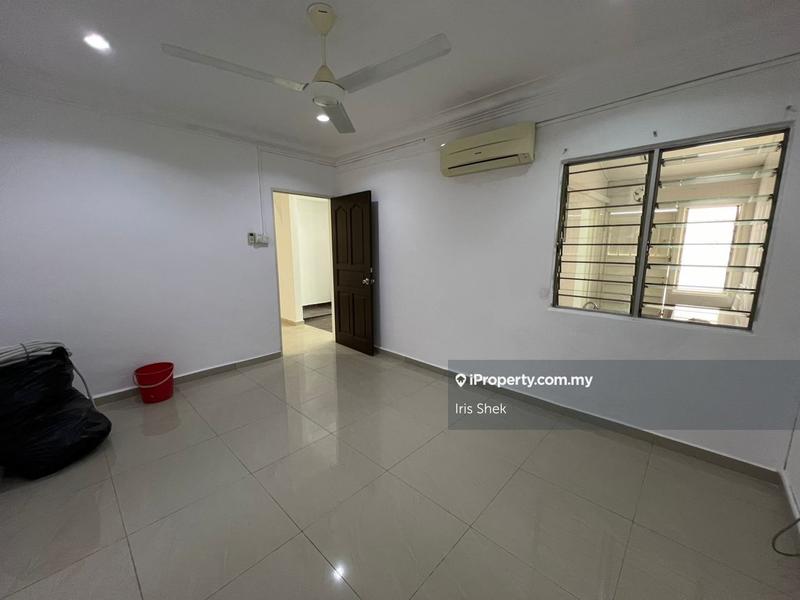 Rumah Berangkai 2 Tingkat untuk Dijual di Kota Kemuning, Shah Alam oleh Iris Shek - iProperty.com.my