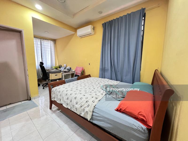Rumah Teres untuk Dijual di Seksyen 11, Kota Damansara oleh Esther Lim - iProperty.com.my
