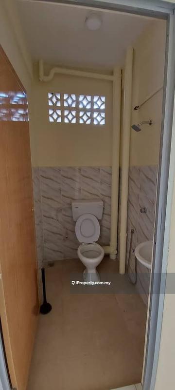 Flat for Rent in Halaman Damai by Kevin Kwan - iProperty.com.my