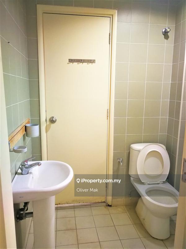 3-storey Terraced House for Sale in Taman Esplanad, Bukit Jalil by Oliver Mak - iProperty.com.my