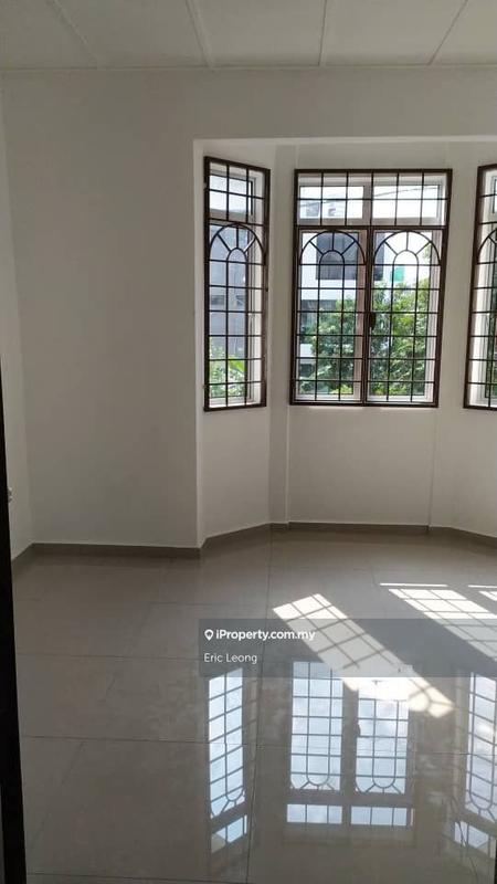 Rumah Teres 2-Tingkat untuk Dijual di TAMAN PUCHONG UTAMA, Puchong oleh Eric Leong - iProperty.com.my