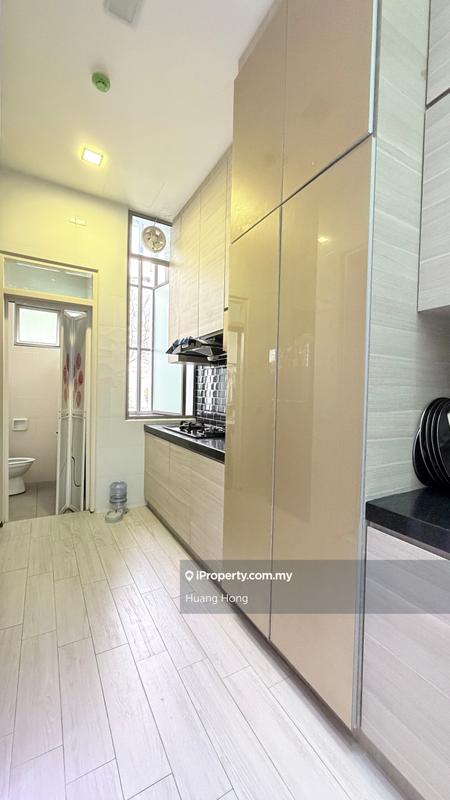 Rumah Berangkai 3 Tingkat untuk Dijual di Schubert, Symphony Hills, Cyberjaya oleh Huang Hong - iProperty.com.my